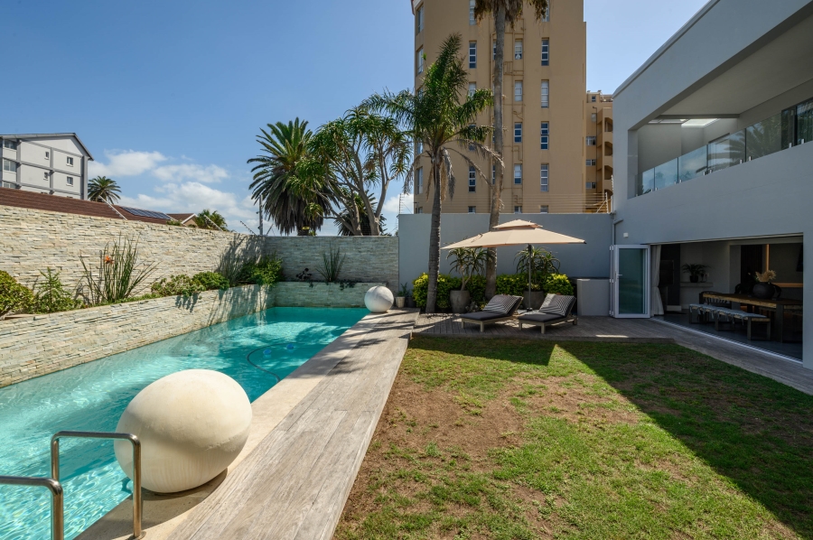 4 Bedroom Property for Sale in Summerstrand Eastern Cape